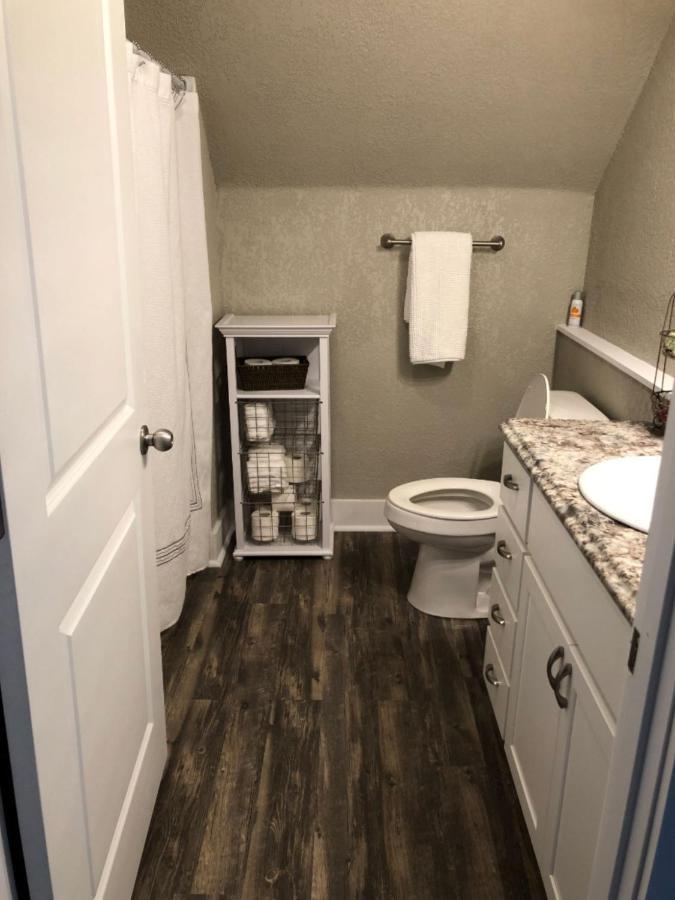 Spacious Rustic Downtown Market St 1 Bedroom Apt, Sleeps Up To 5, Steps To Honeywell & Eagles Theatre Wabash Exteriér fotografie
