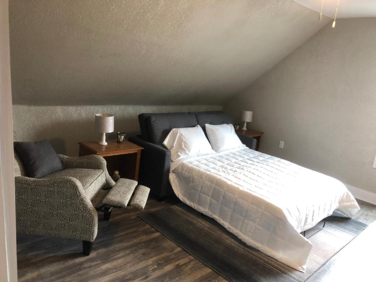 Spacious Rustic Downtown Market St 1 Bedroom Apt, Sleeps Up To 5, Steps To Honeywell & Eagles Theatre Wabash Exteriér fotografie