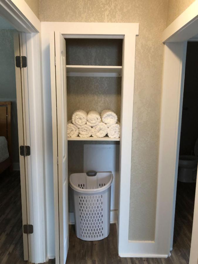 Spacious Rustic Downtown Market St 1 Bedroom Apt, Sleeps Up To 5, Steps To Honeywell & Eagles Theatre Wabash Exteriér fotografie