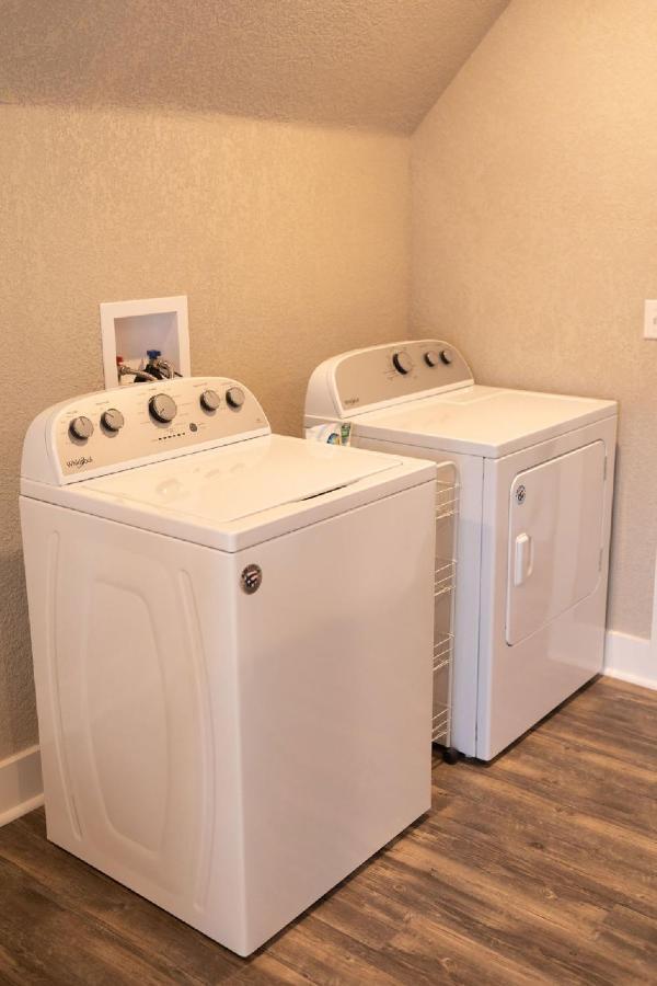 Spacious Rustic Downtown Market St 1 Bedroom Apt, Sleeps Up To 5, Steps To Honeywell & Eagles Theatre Wabash Exteriér fotografie