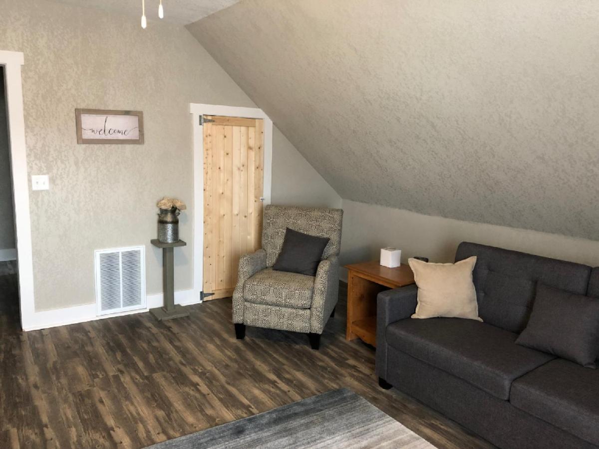 Spacious Rustic Downtown Market St 1 Bedroom Apt, Sleeps Up To 5, Steps To Honeywell & Eagles Theatre Wabash Exteriér fotografie